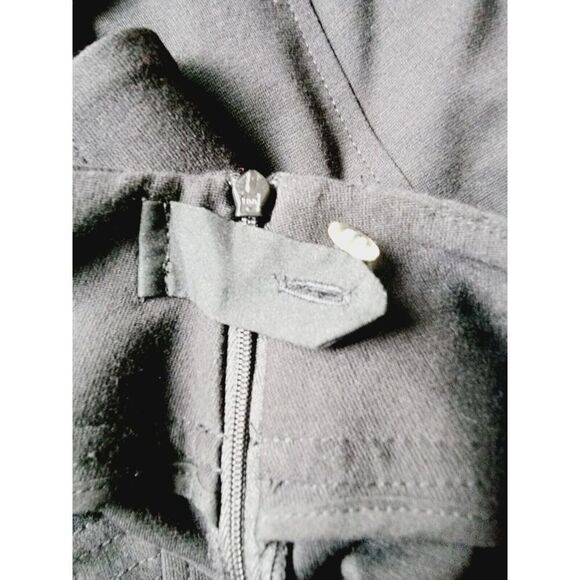 Chico’s 3 Ponte Pencil Skirt Black Capsule Stretch Classic Side Zip Knit Unlined - Picture 5 of 5